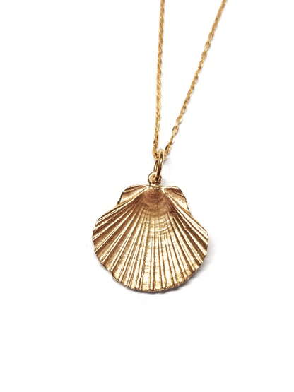 Fan Shell Pendant Yellow Gold